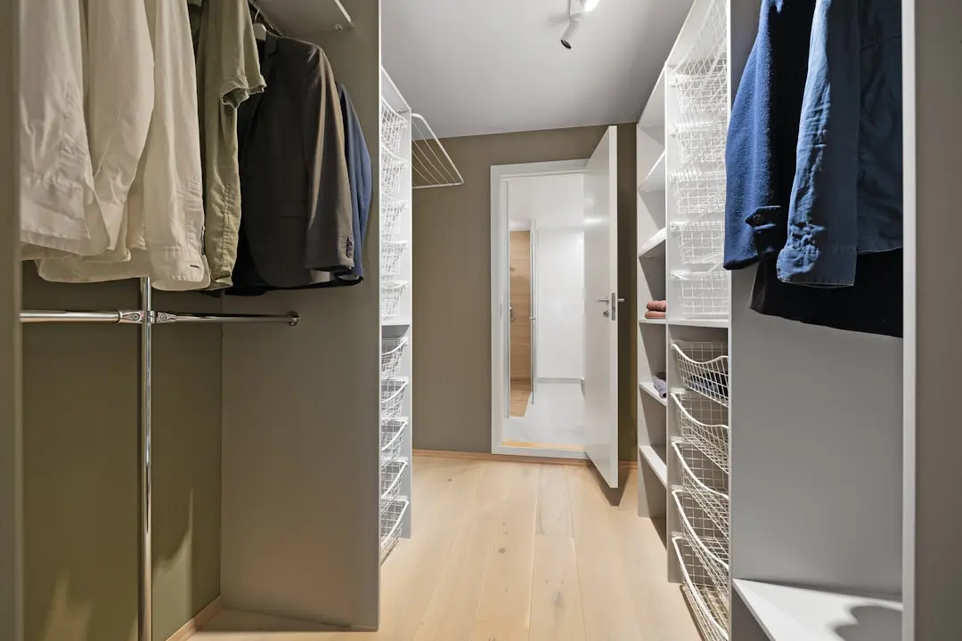 Dressing sur mesure Leroy Merlin : prix, avis et alternatives